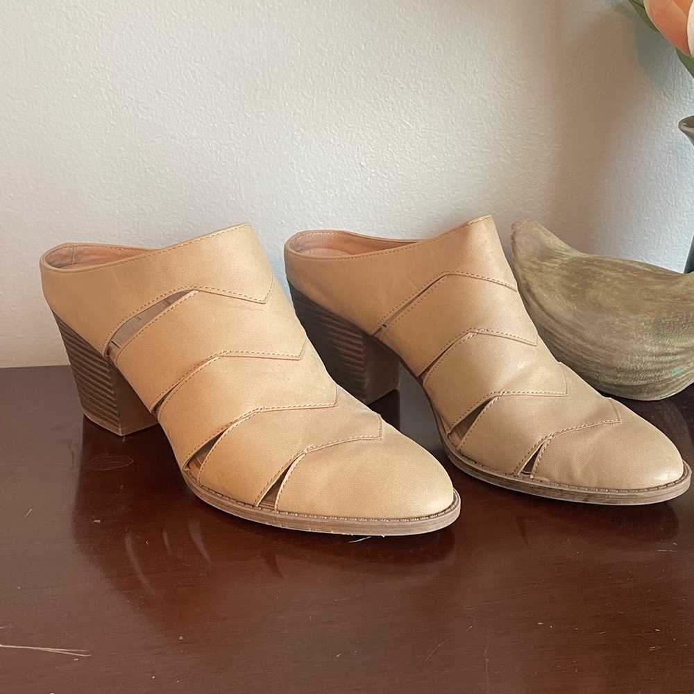 Time and Tru Tan Cutout Leather Block Heel Mules
